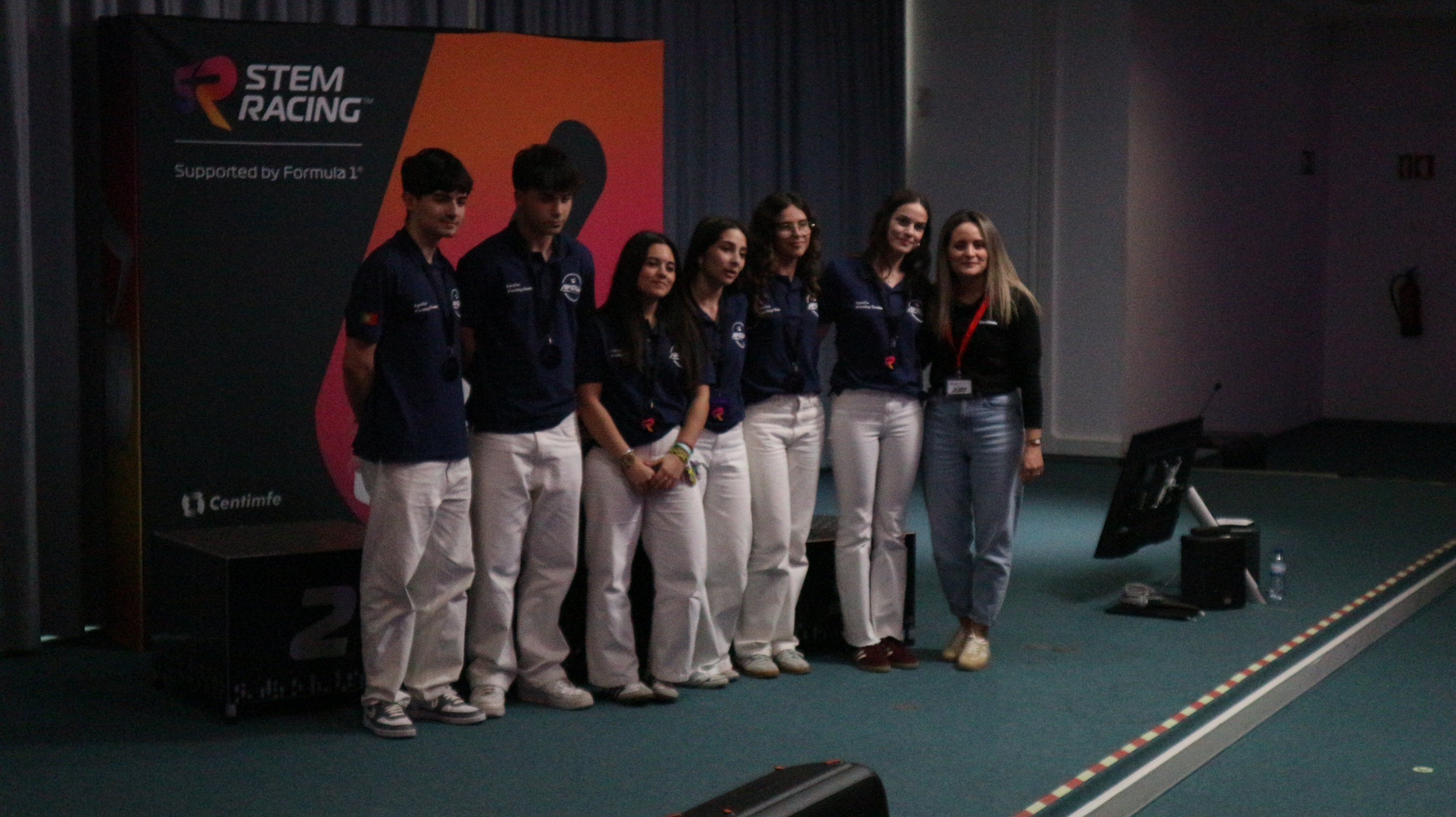 Equipa Laika Racing em cerimónia regional